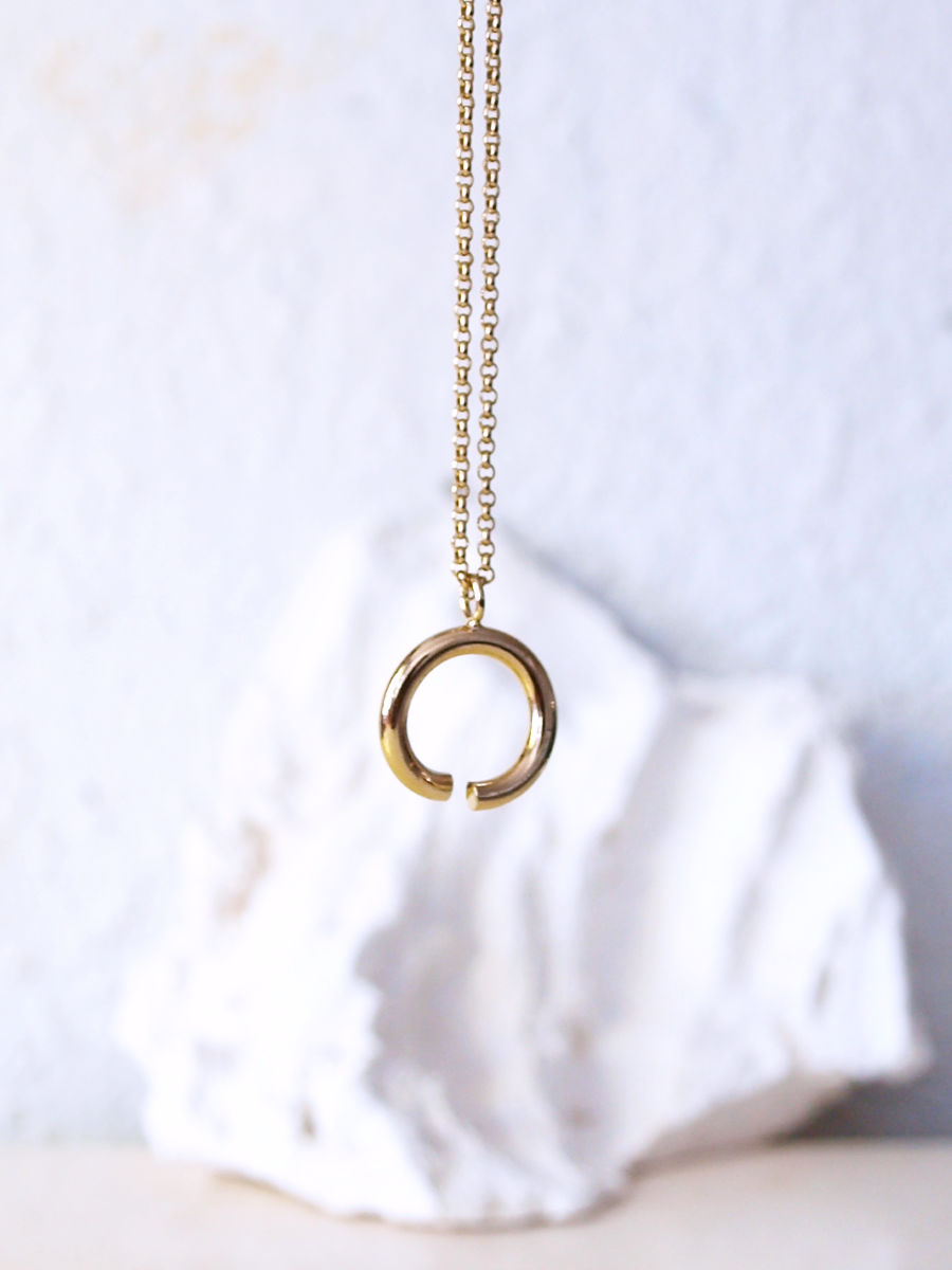 Collier Gé