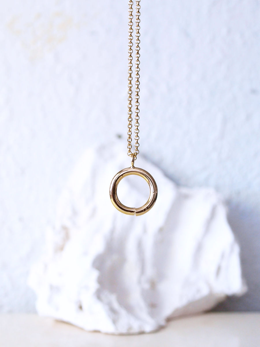 Collier Gé