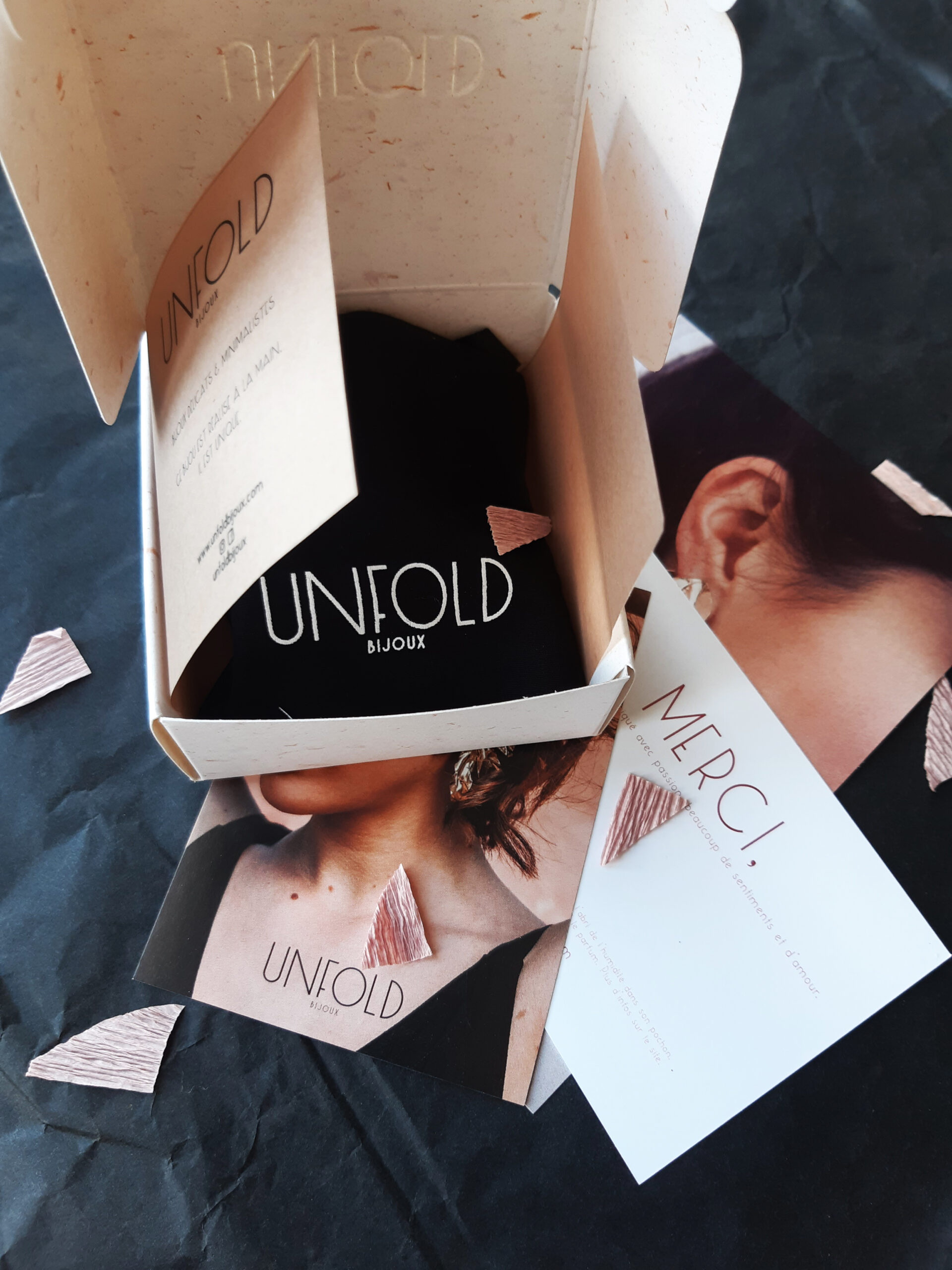 packaging unfold
