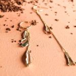 boucles d'oreilles pétales pendantes Coral