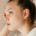 boucles d'oreilles minimalistes l'Arc