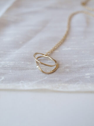 Collier torsadé cercles unfold
